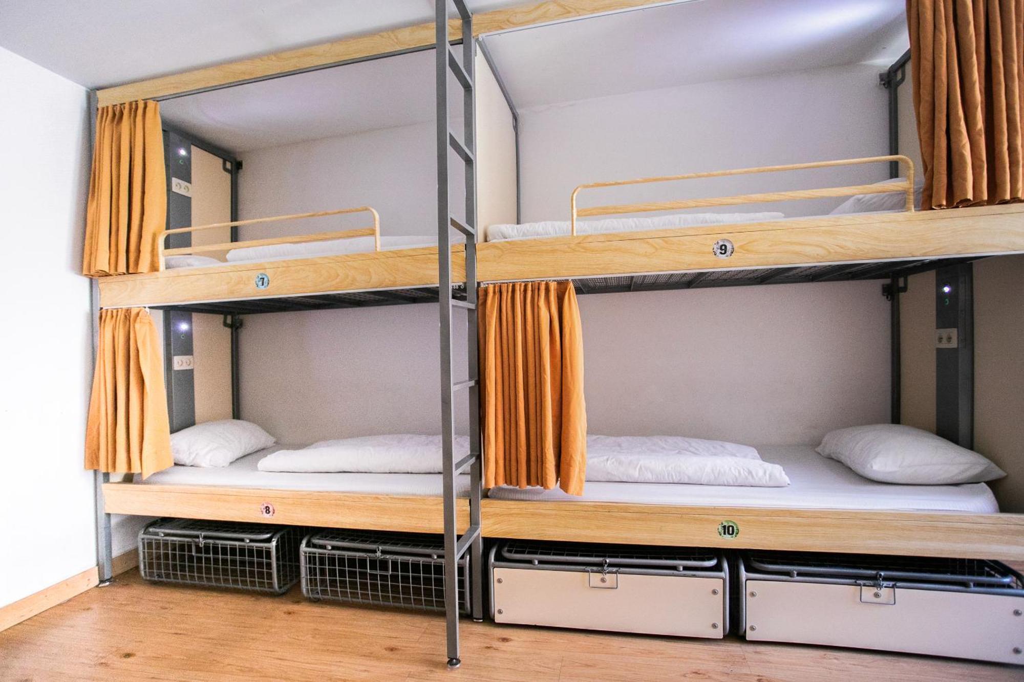 St Christopher's Inn Hostel at The Bauhaus Brügge Zimmer foto