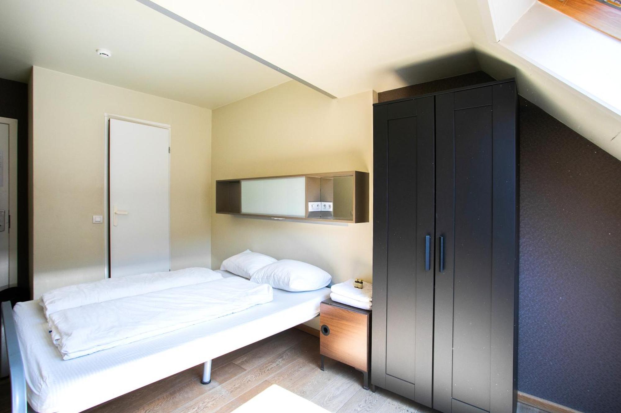 St Christopher's Inn Hostel at The Bauhaus Brügge Zimmer foto