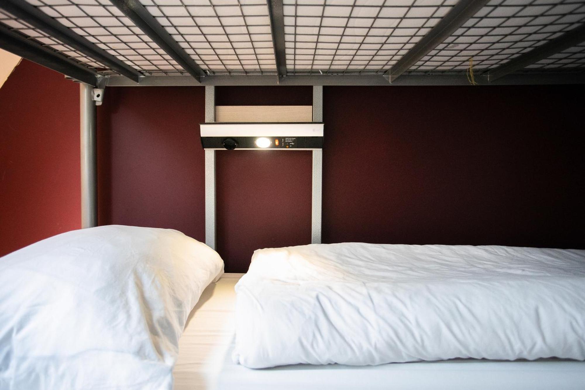 St Christopher's Inn Hostel at The Bauhaus Brügge Zimmer foto